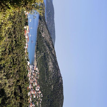 Apartments Zdenka Vinišće 외부 사진