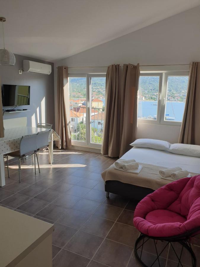 Apartments Zdenka Vinišće 외부 사진