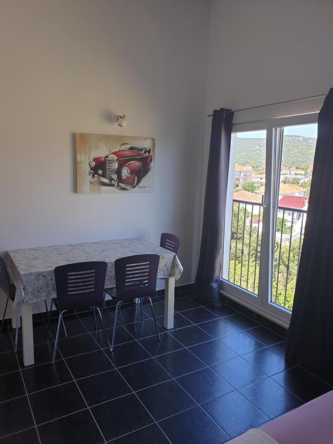 Apartments Zdenka Vinišće 외부 사진