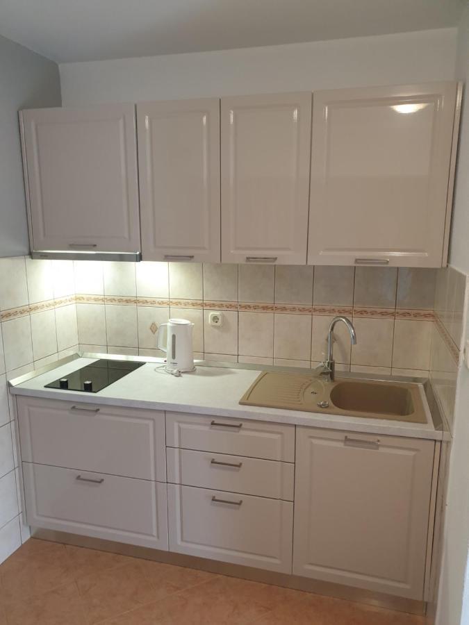 Apartments Zdenka Vinišće 외부 사진