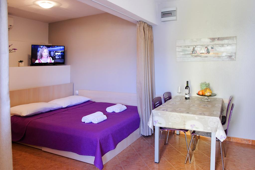 Apartments Zdenka Vinišće 객실 사진